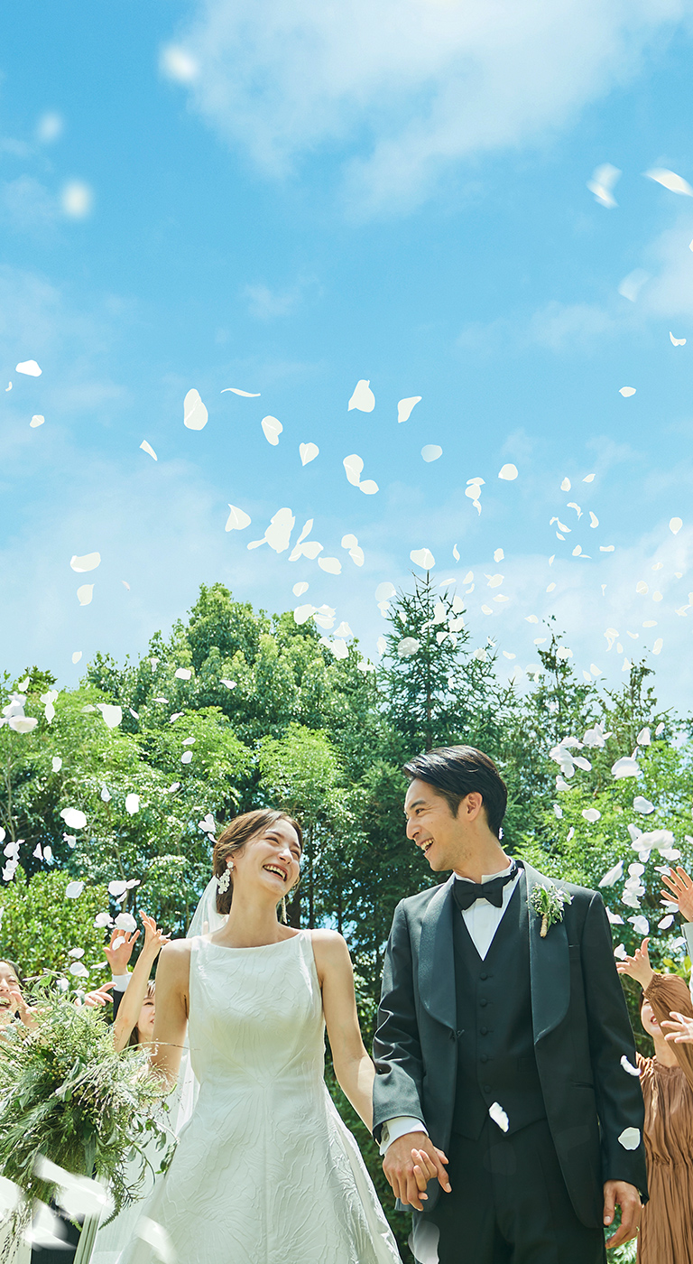横浜の結婚式場ならT＆G_ブーケを持った花嫁